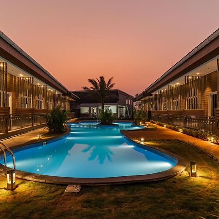 Amara By The Sea Calangute Hotel Buitenkant foto
